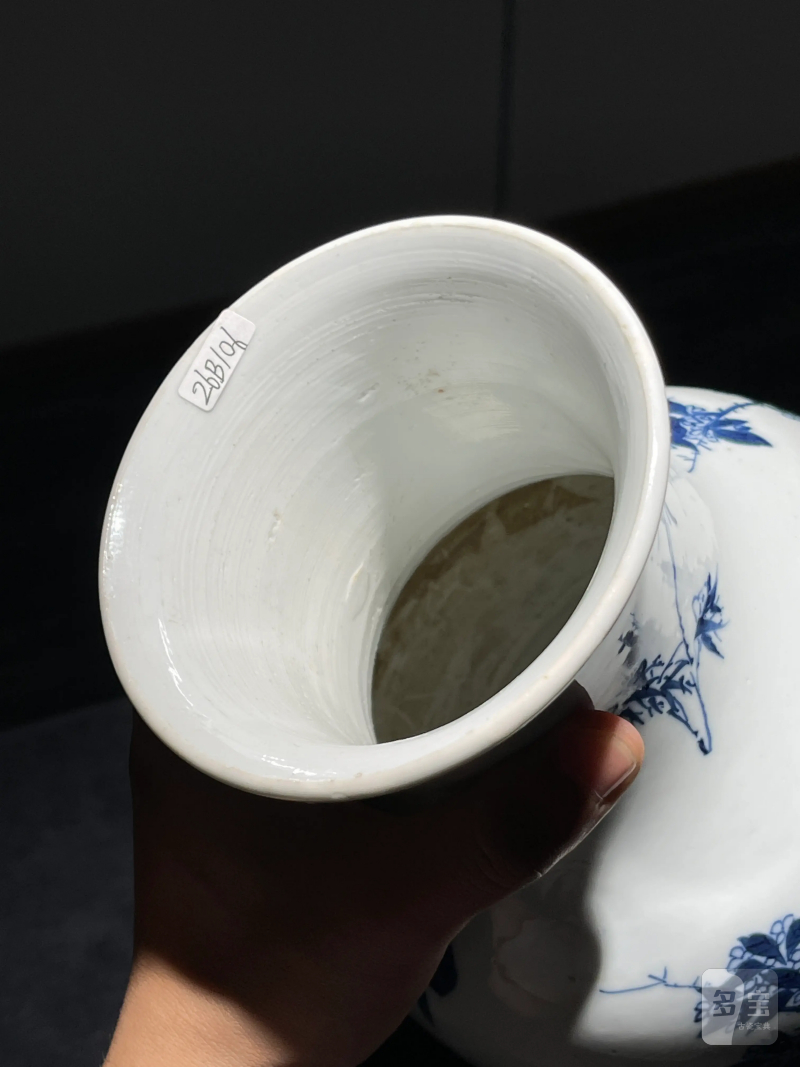 清康熙 青花花鸟纹观音尊 - 图10